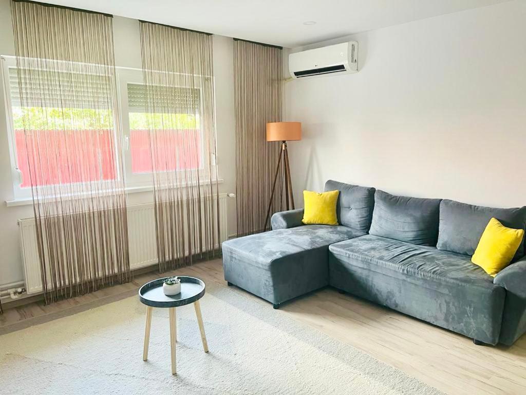 Comfy Apartment - Free Private Parking,Ac,Wi-Fi Carei Zewnętrze zdjęcie